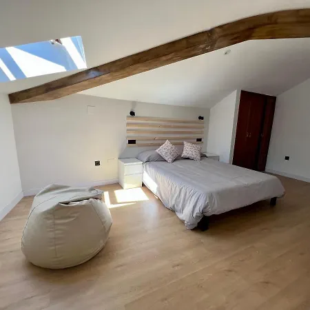 Duplex Los Serrano Apartment *